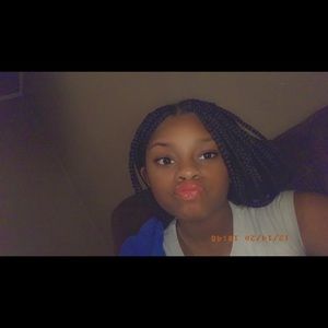 Meet your Posher, Lariah